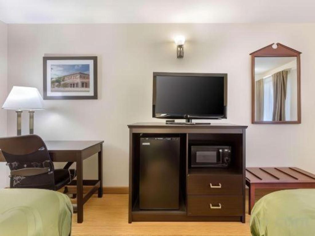 Quality Inn Arab Hwy 231 Экстерьер фото
