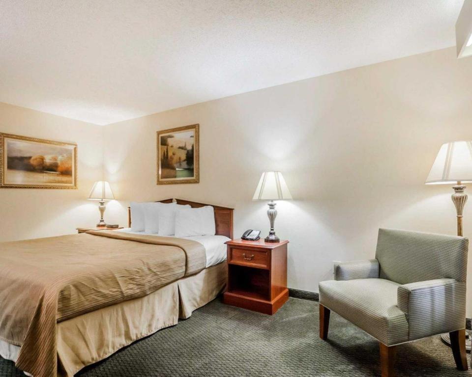 Quality Inn Arab Hwy 231 Экстерьер фото